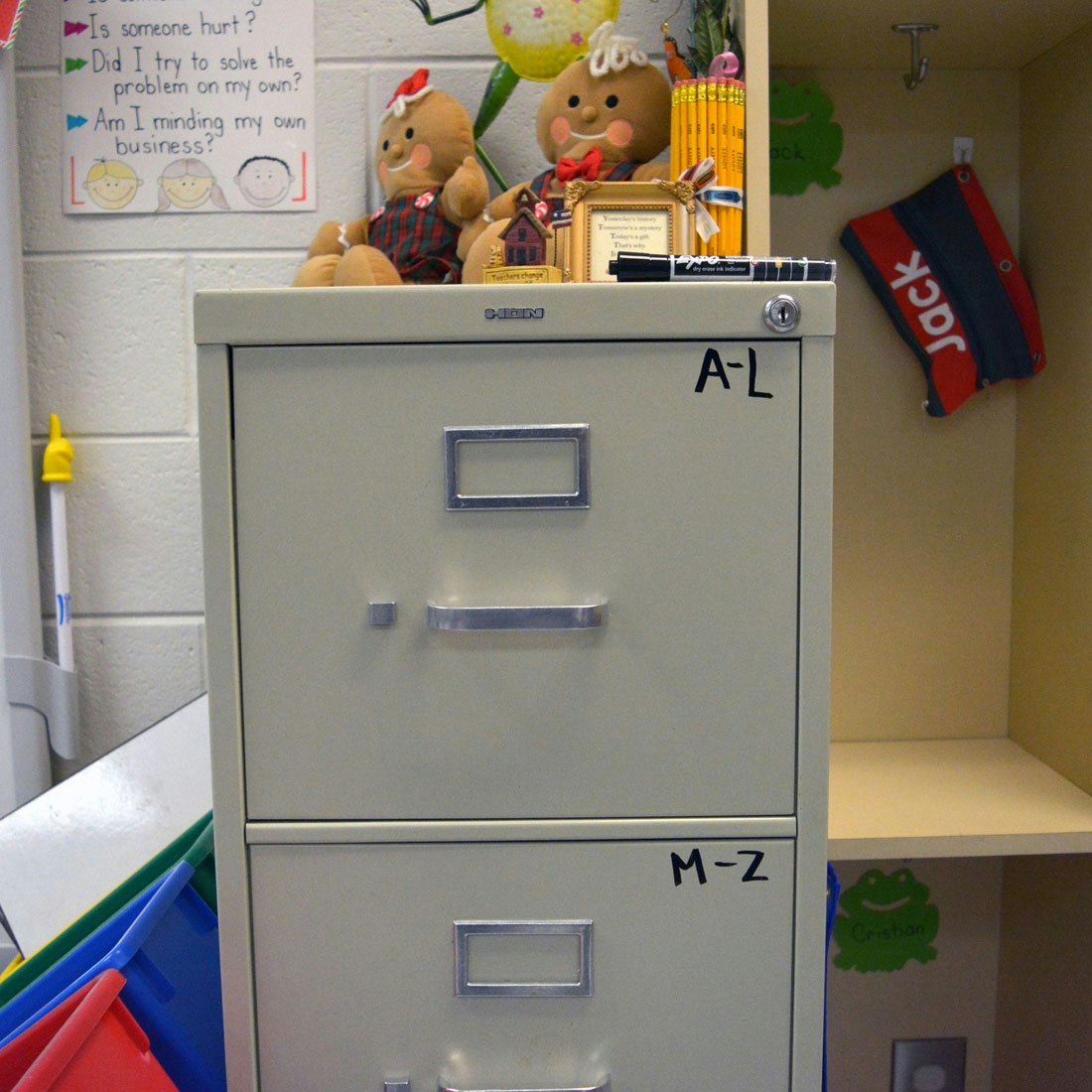 drawers-of-filing-cabinet-labeled-by-alphabet.jpg